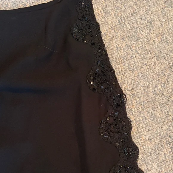 Elegant Black Wide-Leg Pants with Lace Detail - Picture 2 of 4